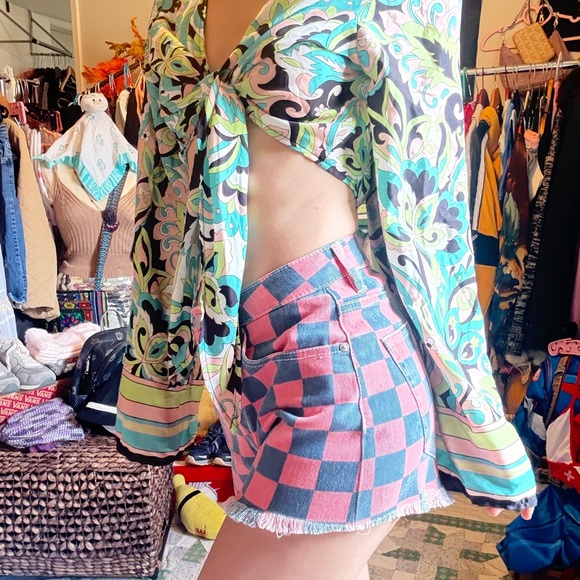 Almost Famous Checkered Pink and Blue Women Shorts - Picture 3 of 8